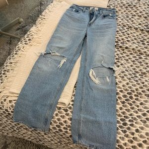 Abercrombie & Fitch The 90’s Relaxed Jean High Rise